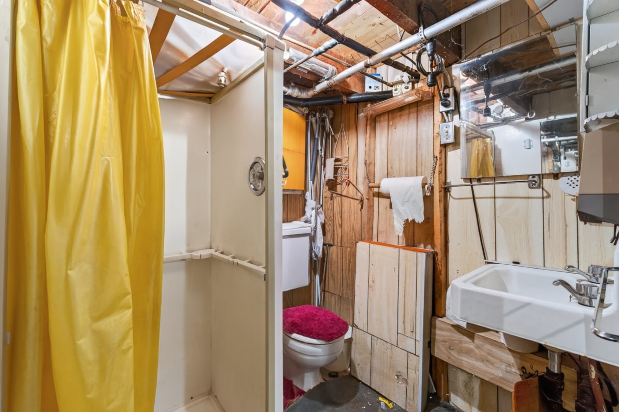 Salle de bains — 233 Av. Ruel, Québec