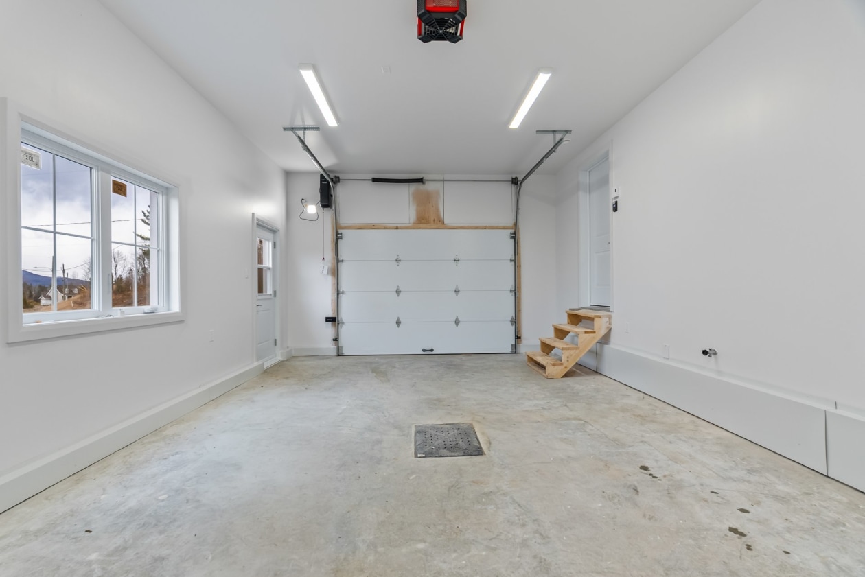 Grange — 33 Rue Mainguy, Shannon