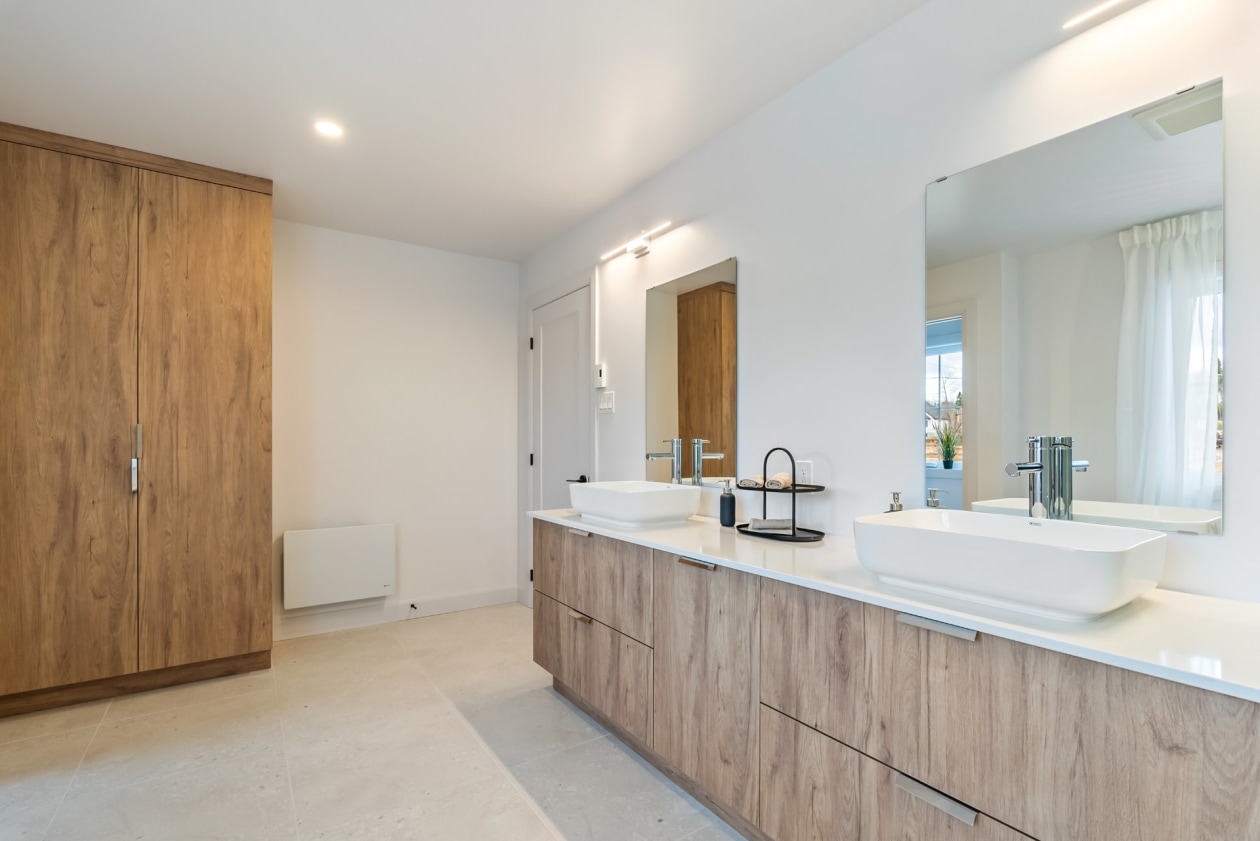 Salle de bains — 33 Rue Mainguy, Shannon
