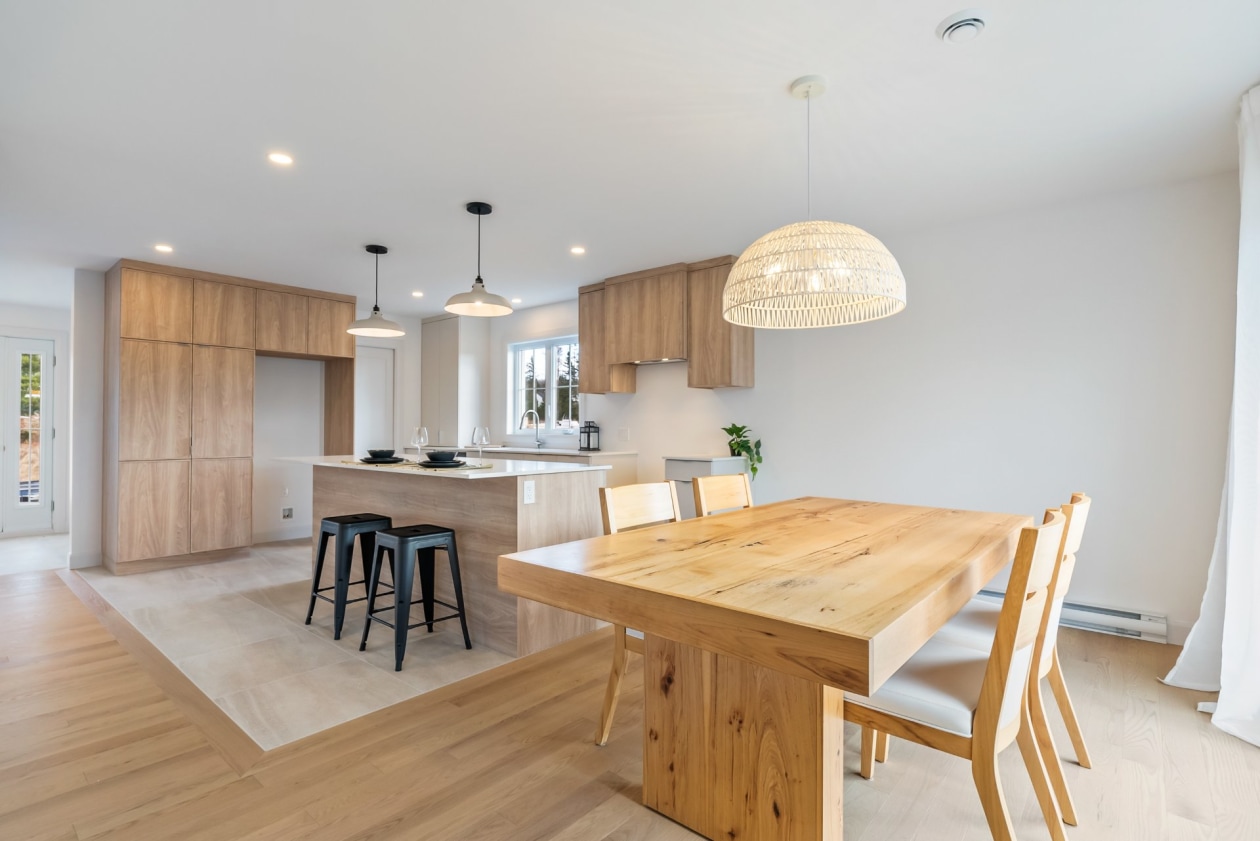 Salle à manger — 33 Rue Mainguy, Shannon