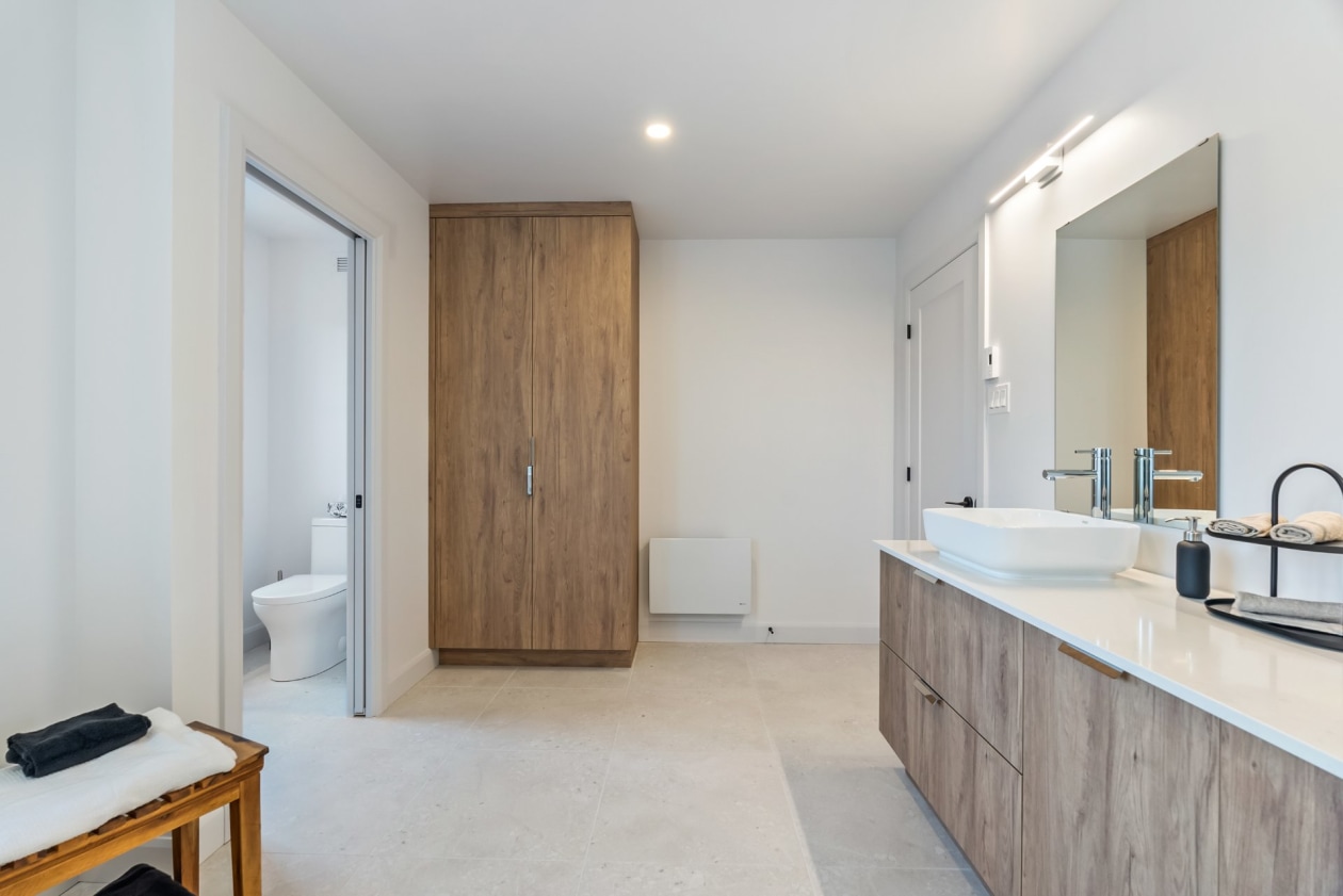 Salle de bains — 33 Rue Mainguy, Shannon