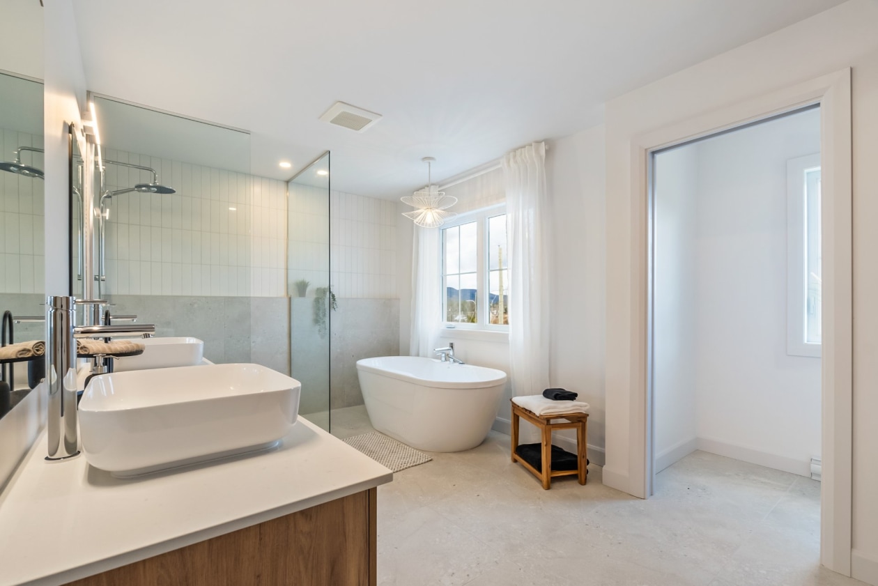 Salle de bains — 33 Rue Mainguy, Shannon