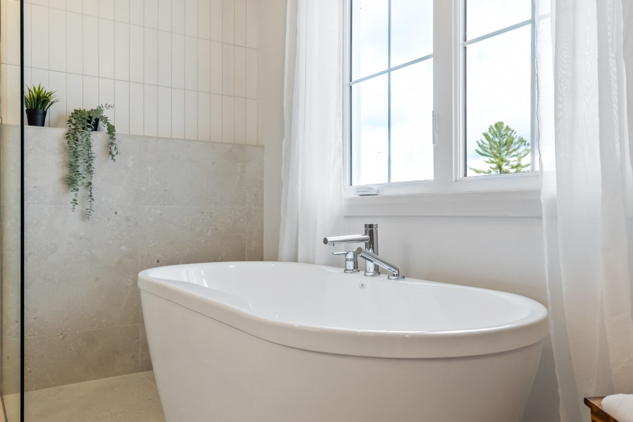 Salle de bains — 33 Rue Mainguy, Shannon
