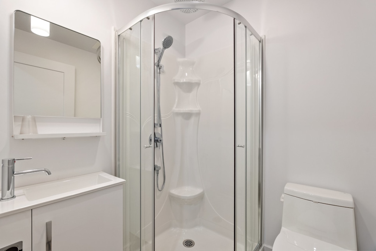 Salle de bains — 40 Allée du Cavalier, Shannon