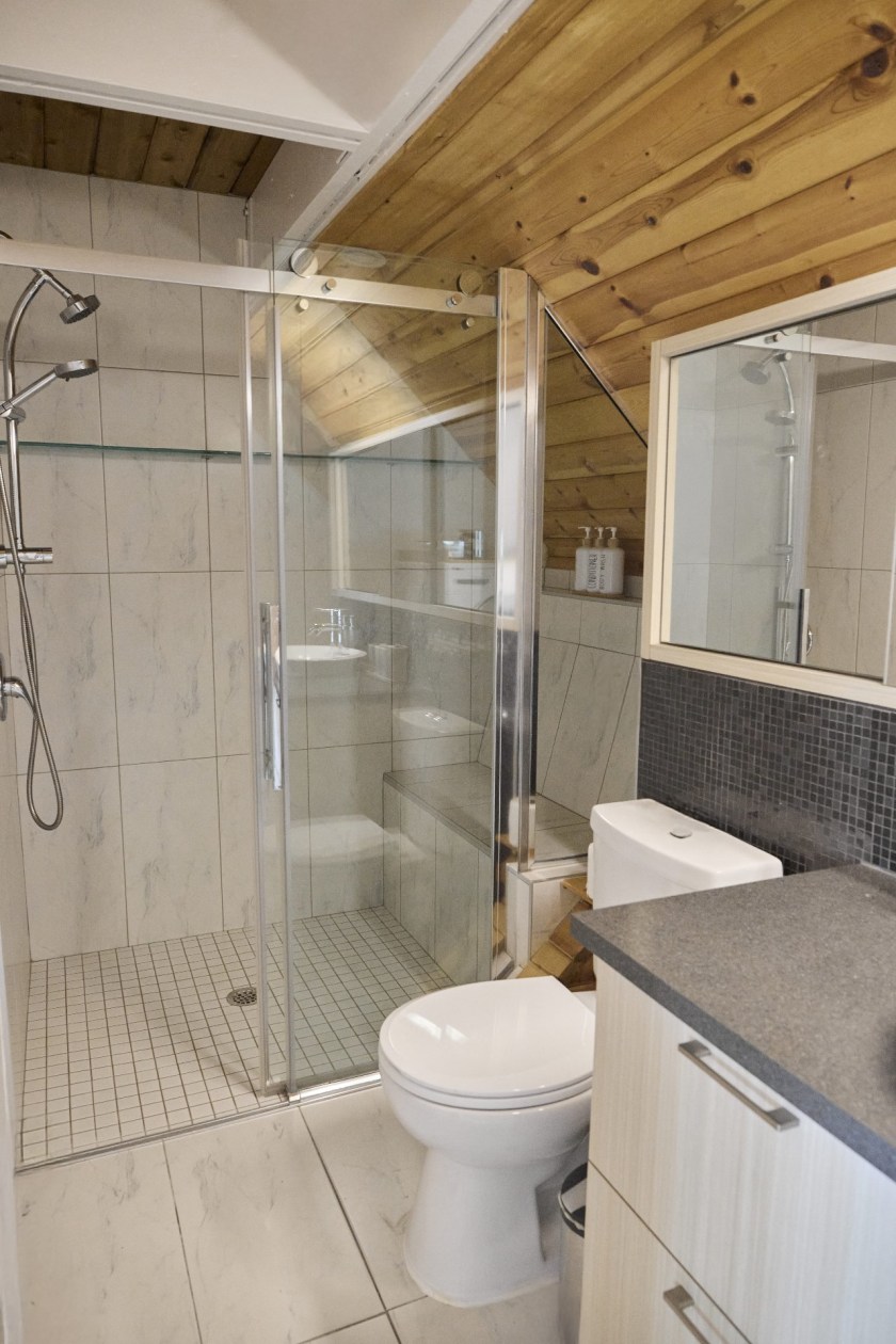 Salle de bains — 250Z Rue du Plateau, Beaupré