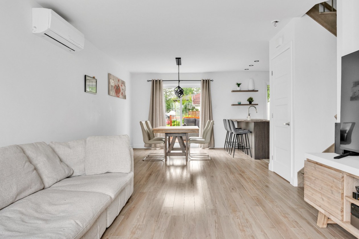 Salon — 258 Rue de la Cordelle, Lévis