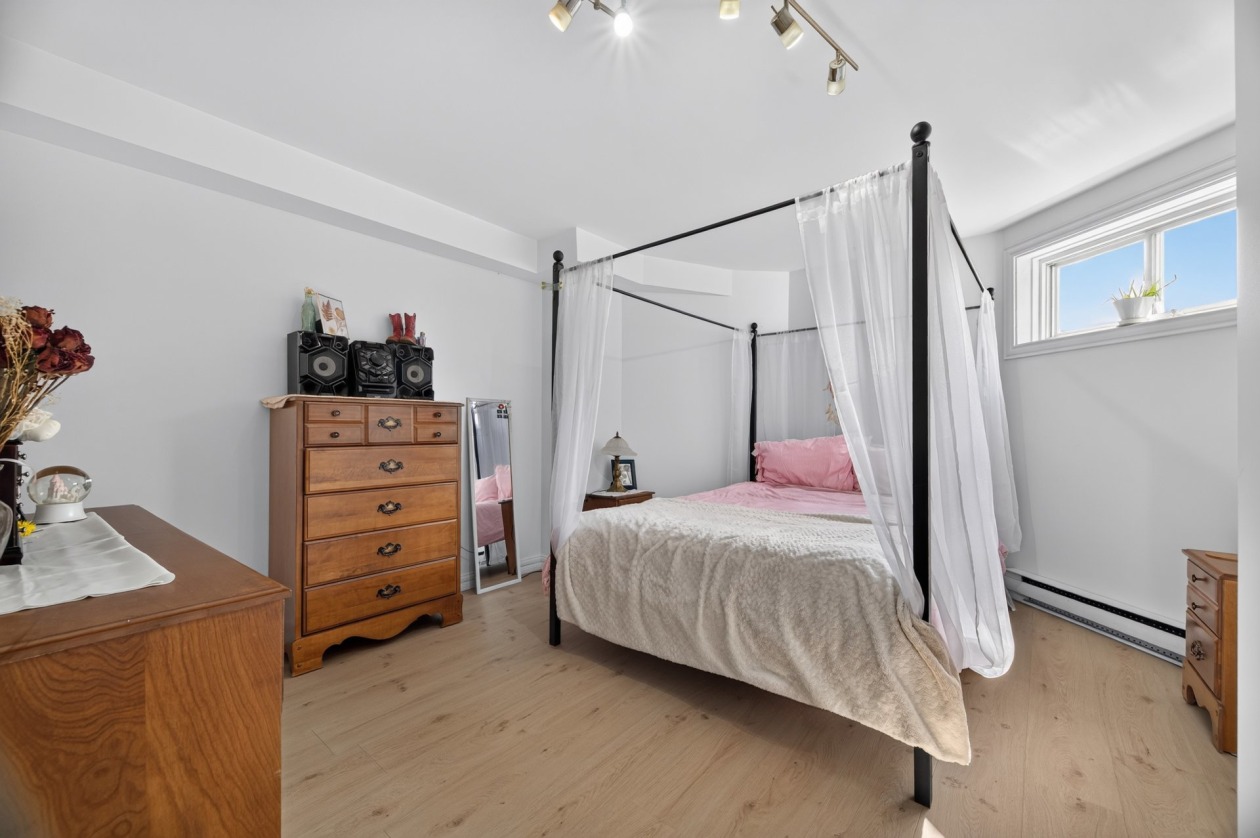 Chambre à coucher — 661 3e Rang O., Saint-Anaclet-de-Lessard