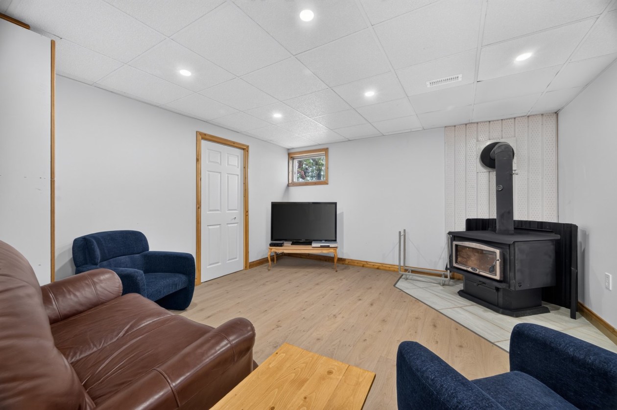 Salle familiale — 661 3e Rang O., Saint-Anaclet-de-Lessard