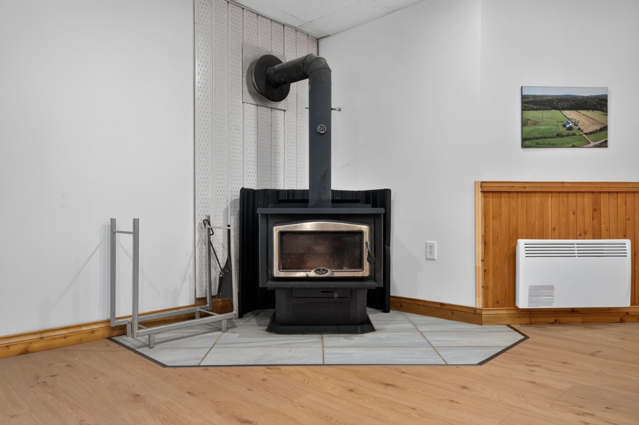 Salle familiale — 661 3e Rang O., Saint-Anaclet-de-Lessard