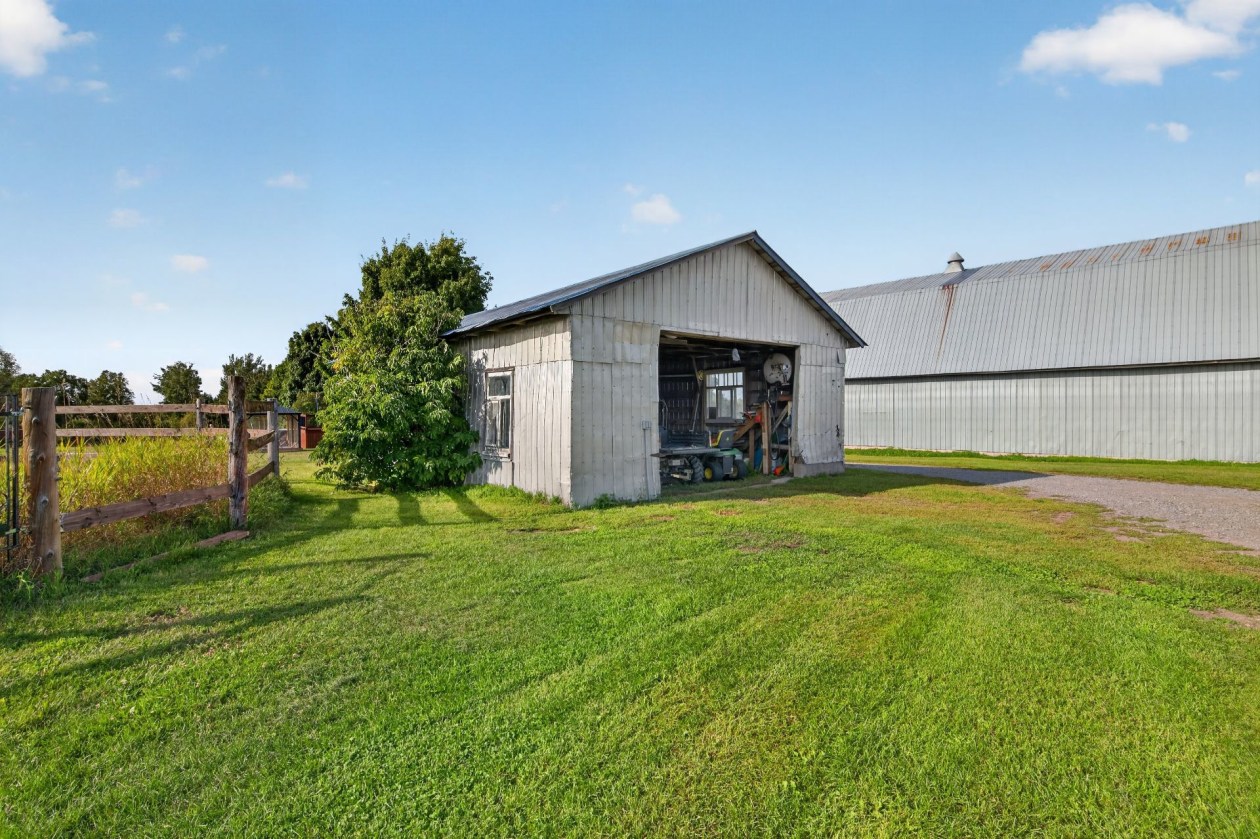 Photo 41 — 661 3e Rang O., Saint-Anaclet-de-Lessard
