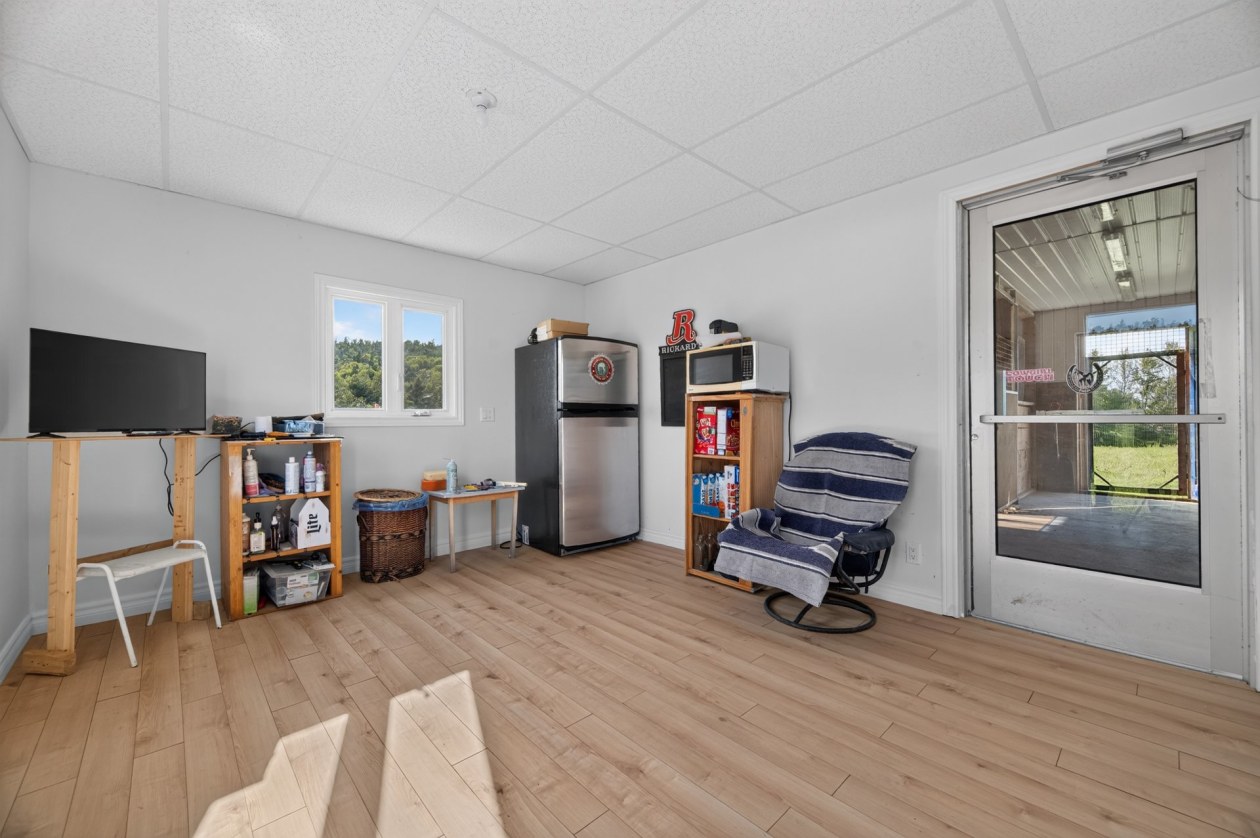 Photo 43 — 661 3e Rang O., Saint-Anaclet-de-Lessard