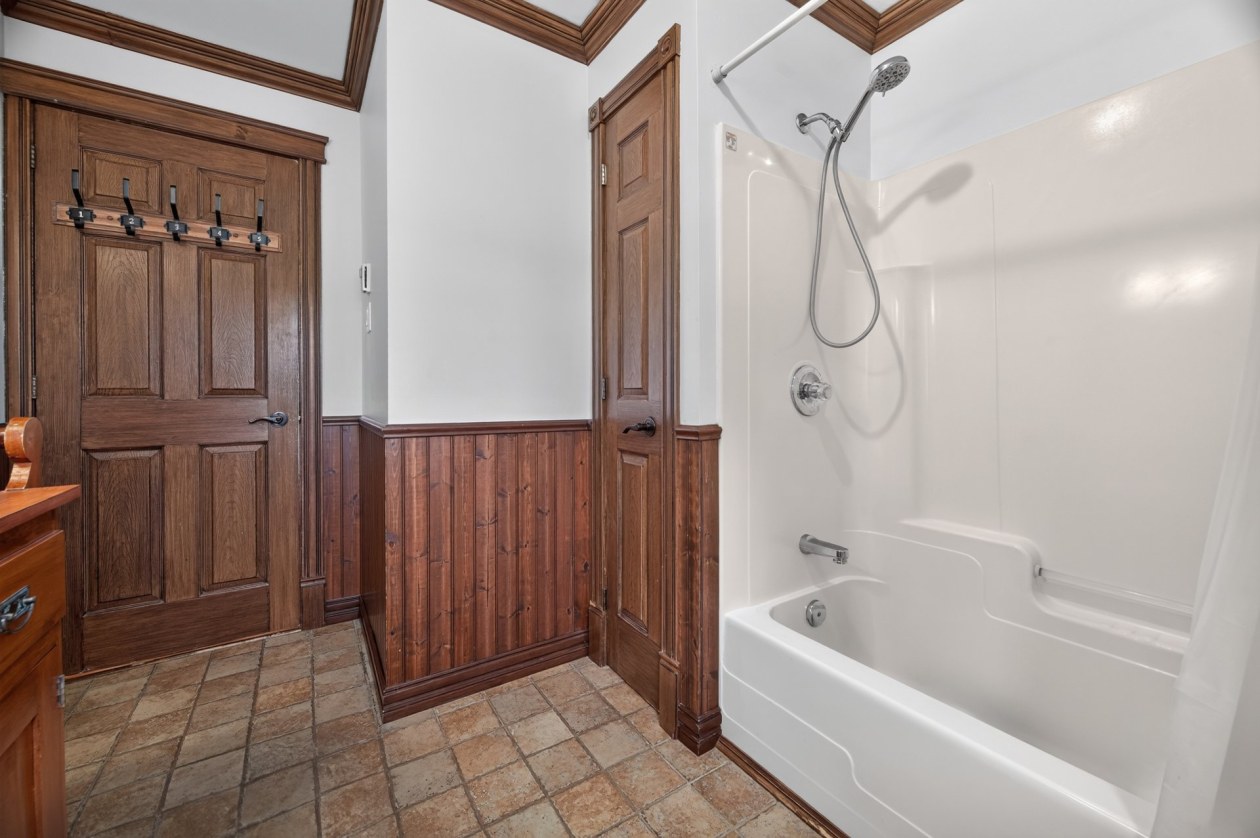 Salle de bains — 661 3e Rang O., Saint-Anaclet-de-Lessard