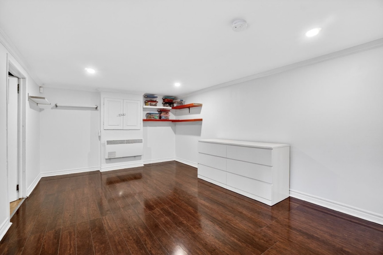 Salle familiale — 780, Av. Curé-Cloutier, Laval (Duvernay), H7E4E4, Laval (Duvernay)