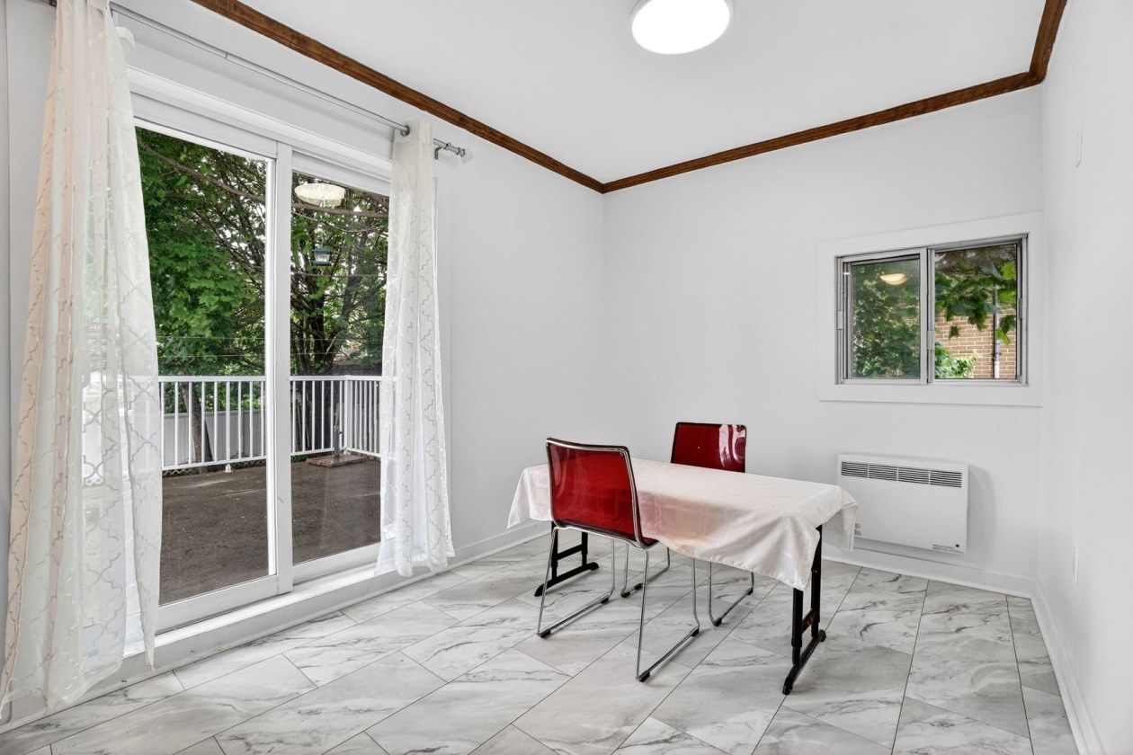 Salle à manger — 780, Av. Curé-Cloutier, Laval (Duvernay), H7E4E4, Laval (Duvernay)