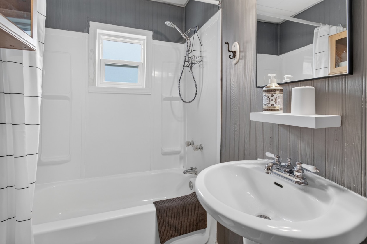 Salle de bains — 103, Ch. des Noisetiers, Nominingue, J0W1R0, Nominingue