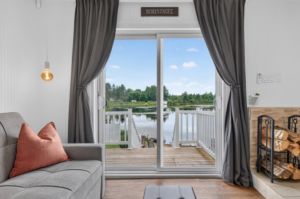 Salon — 103, Ch. des Noisetiers, Nominingue, J0W1R0, Nominingue