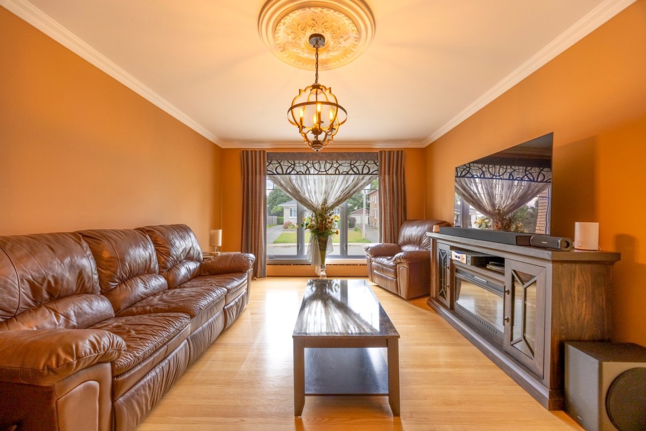 Salon — 1641, 4e Avenue, Shawinigan, G9T2S8, Shawinigan