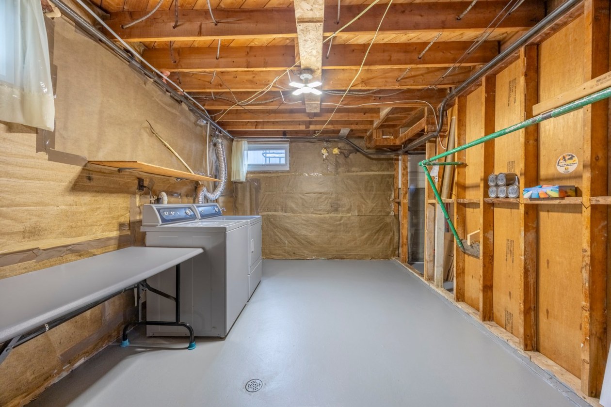 Salle de lavage — 1641, 4e Avenue, Shawinigan, G9T2S8, Shawinigan