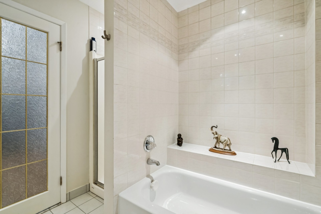 Salle de bains — 4400, Boul. Champlain, 108, Montréal (Verdun/Île-des-Soeurs), H4G1A9, Montréal (Verdun/Île-des-Soeurs)
