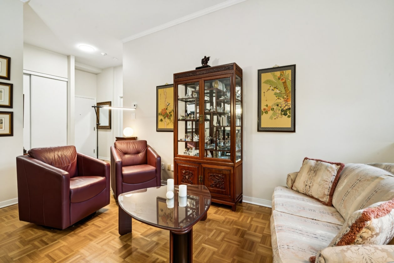 Salon — 4400, Boul. Champlain, 108, Montréal (Verdun/Île-des-Soeurs), H4G1A9, Montréal (Verdun/Île-des-Soeurs)