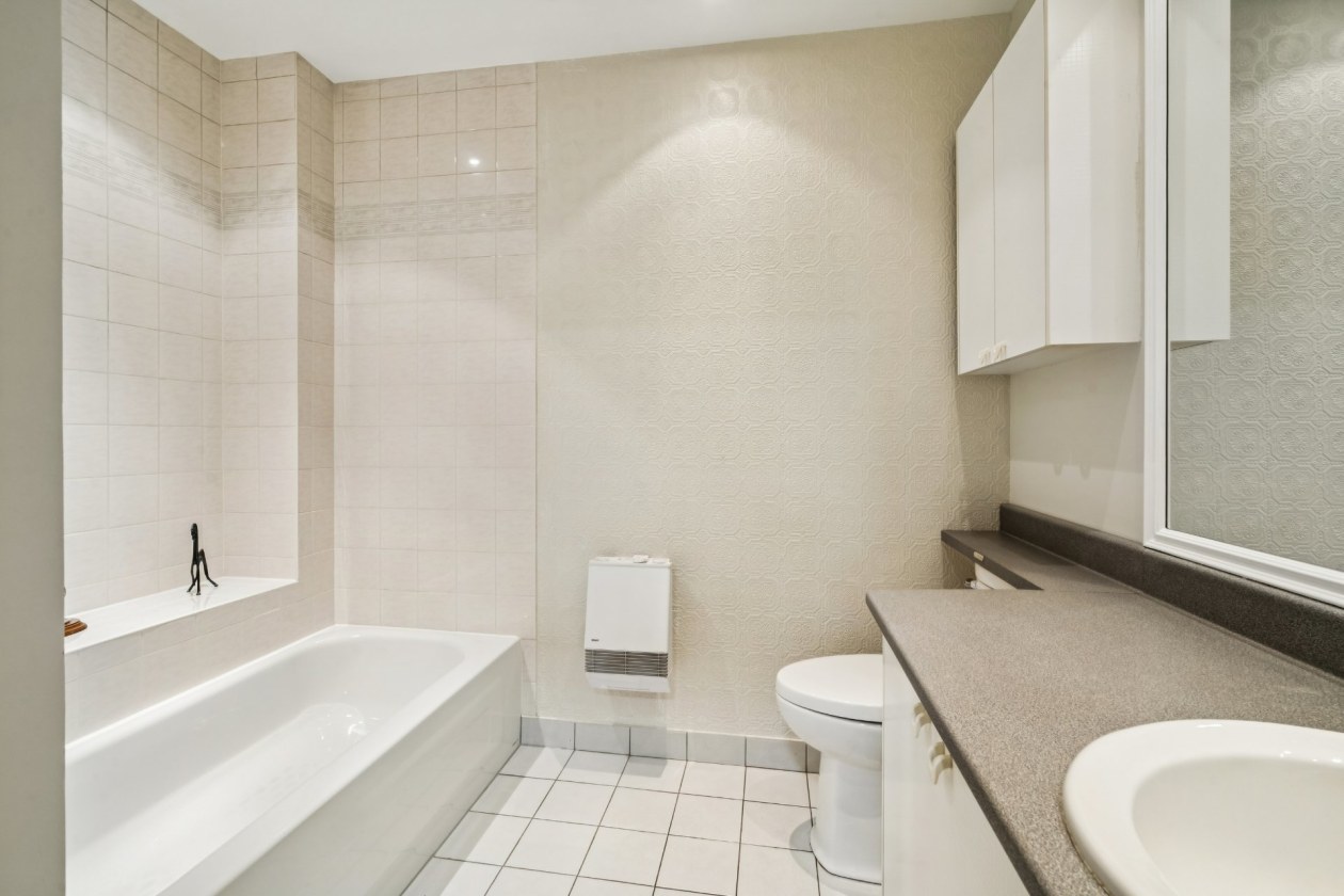 Salle de bains — 4400, Boul. Champlain, 108, Montréal (Verdun/Île-des-Soeurs), H4G1A9, Montréal (Verdun/Île-des-Soeurs)