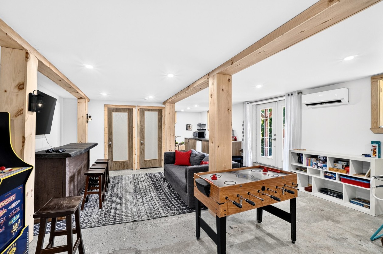 Salle familiale — 865, Rue de la Montagne, Saint-Calixte, J0K1Z0, Saint-Calixte
