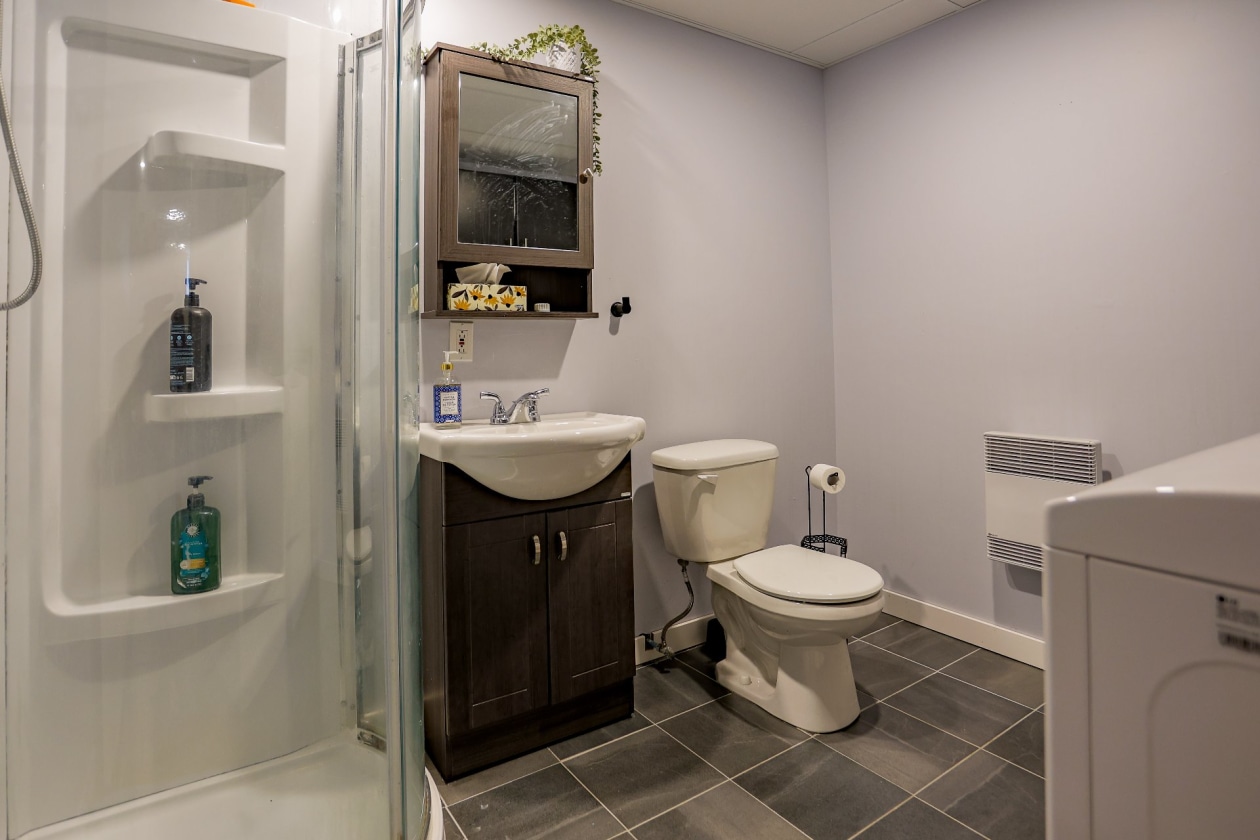 Salle de lavage — 360, Rue Cambert, Trois-Rivières, G9B1V1, Trois-Rivières