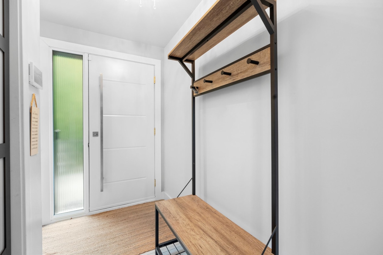 Hall d'entrée — 18, Ch. des Rochers, Saint-Sauveur, J0R1R1, Saint-Sauveur