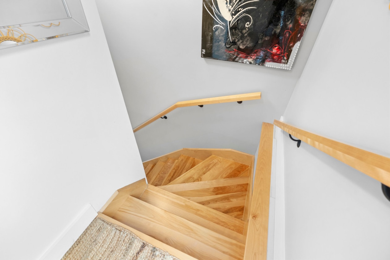 Escalier — 18, Ch. des Rochers, Saint-Sauveur, J0R1R1, Saint-Sauveur
