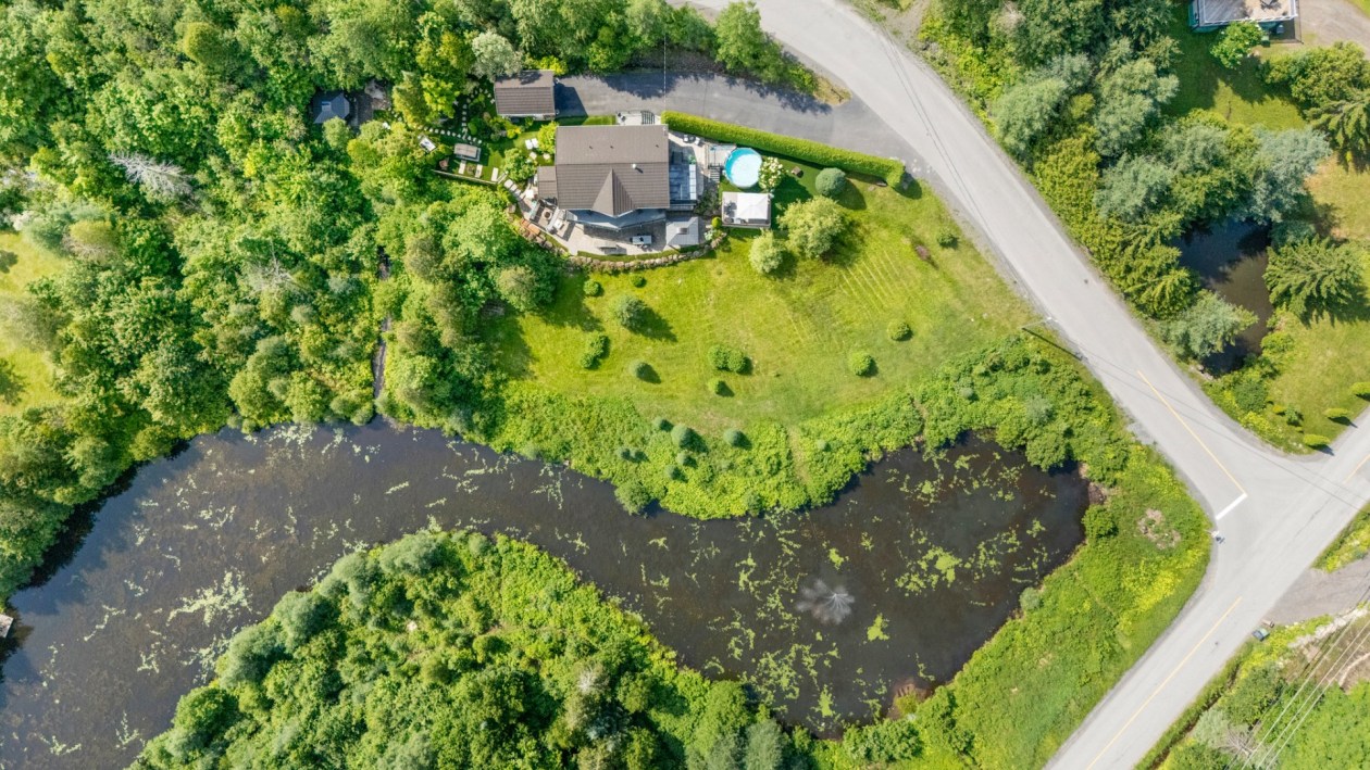 Photo aérienne — 18, Ch. des Rochers, Saint-Sauveur, J0R1R1, Saint-Sauveur