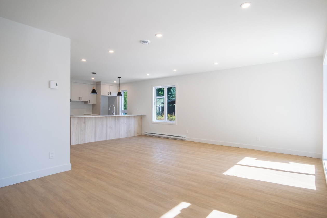 Salon — 420 Ch. de Knowlton, Lac-Brome