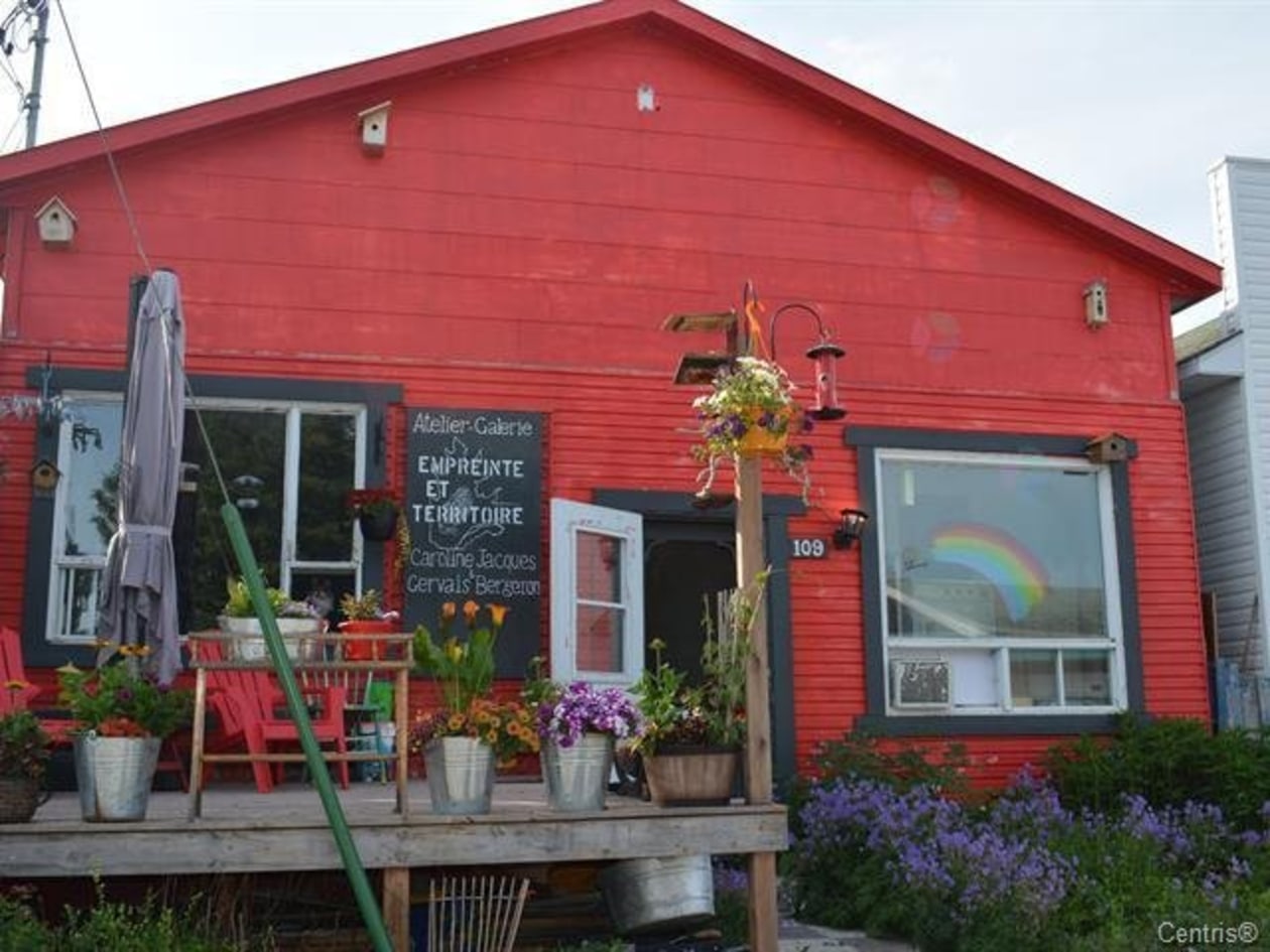 109, 3e Rue — photo 1