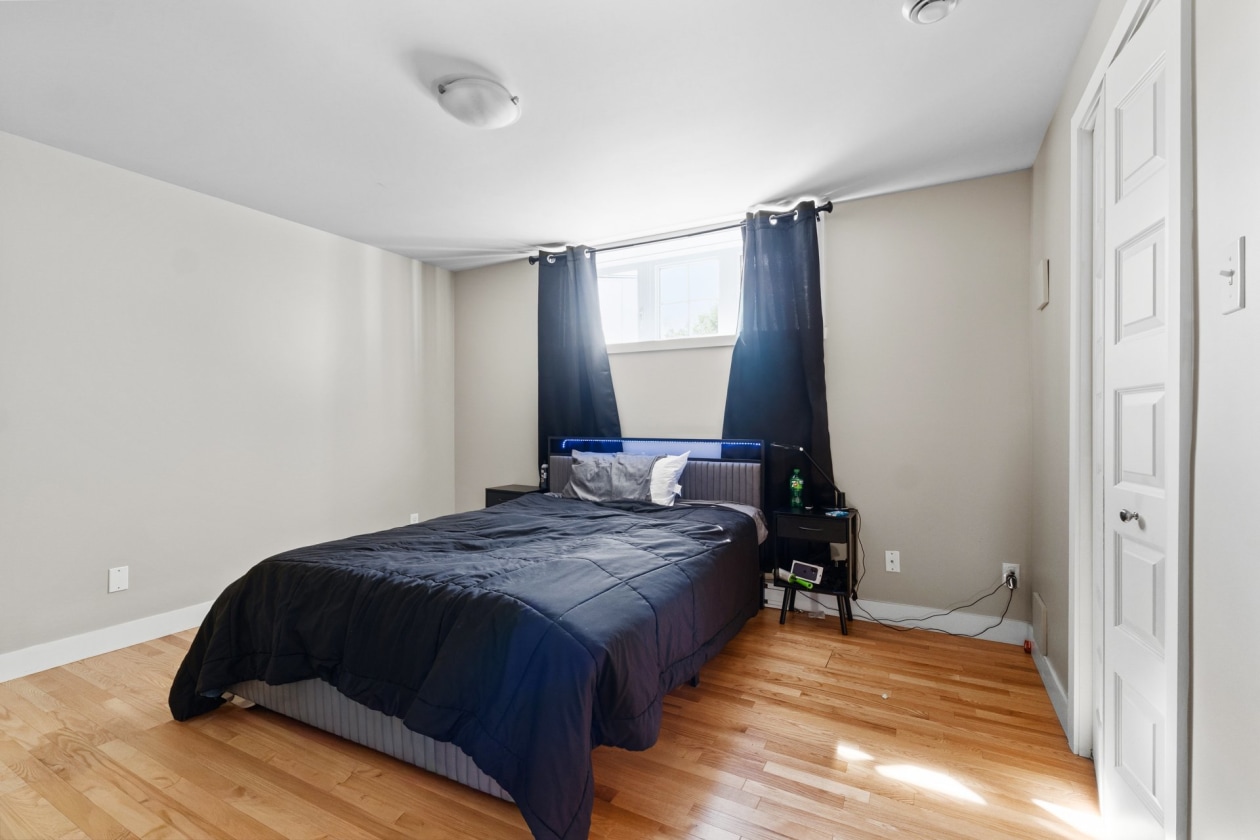 Chambre à coucher — 9605Z - 9607Z Rue Yvon-Paiement, Mirabel