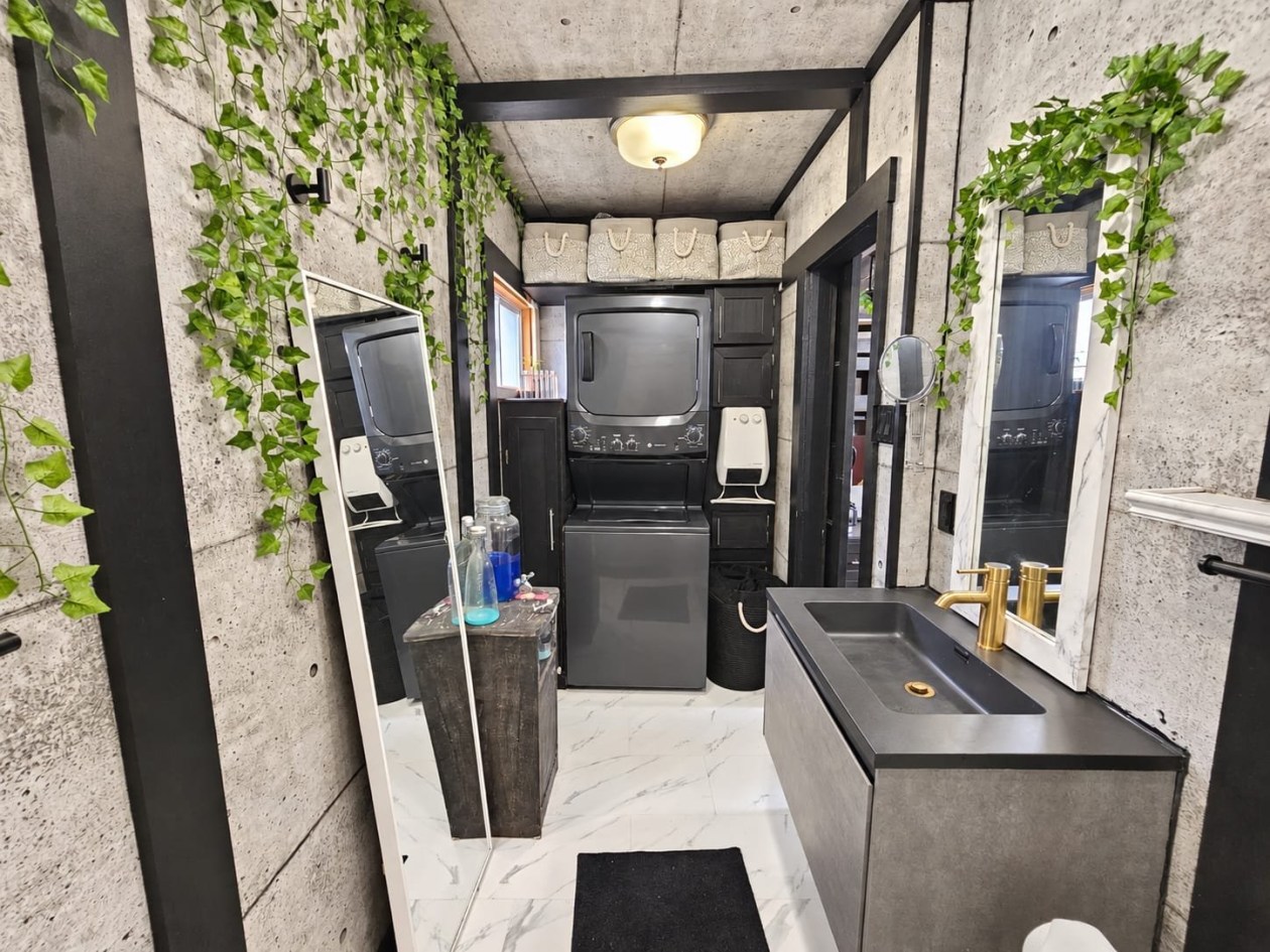 Salle de bains — 2104 Rue St-Jacques, Saguenay