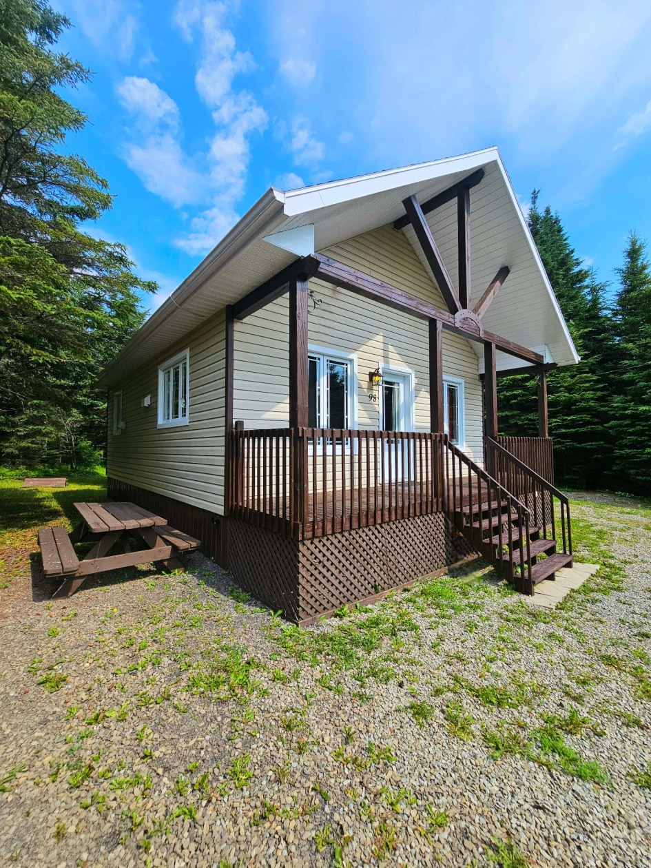 Extérieur — 98 Ch. du Lac-Lavoie, Saint-Alexandre-des-Lacs