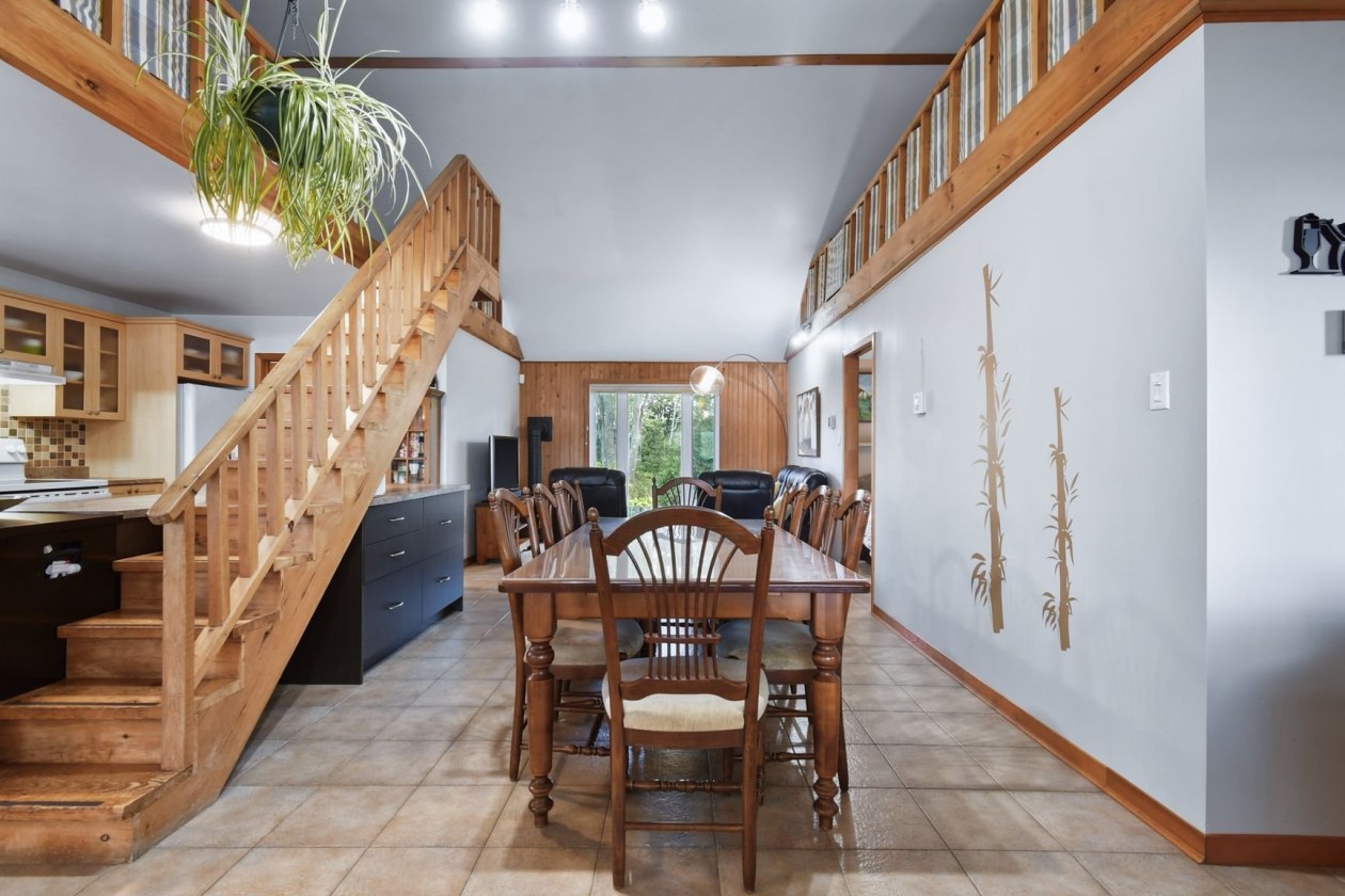 Salle à manger — 156 Ch. de la Presqu'île-Asselin, Saint-Jean-de-Matha