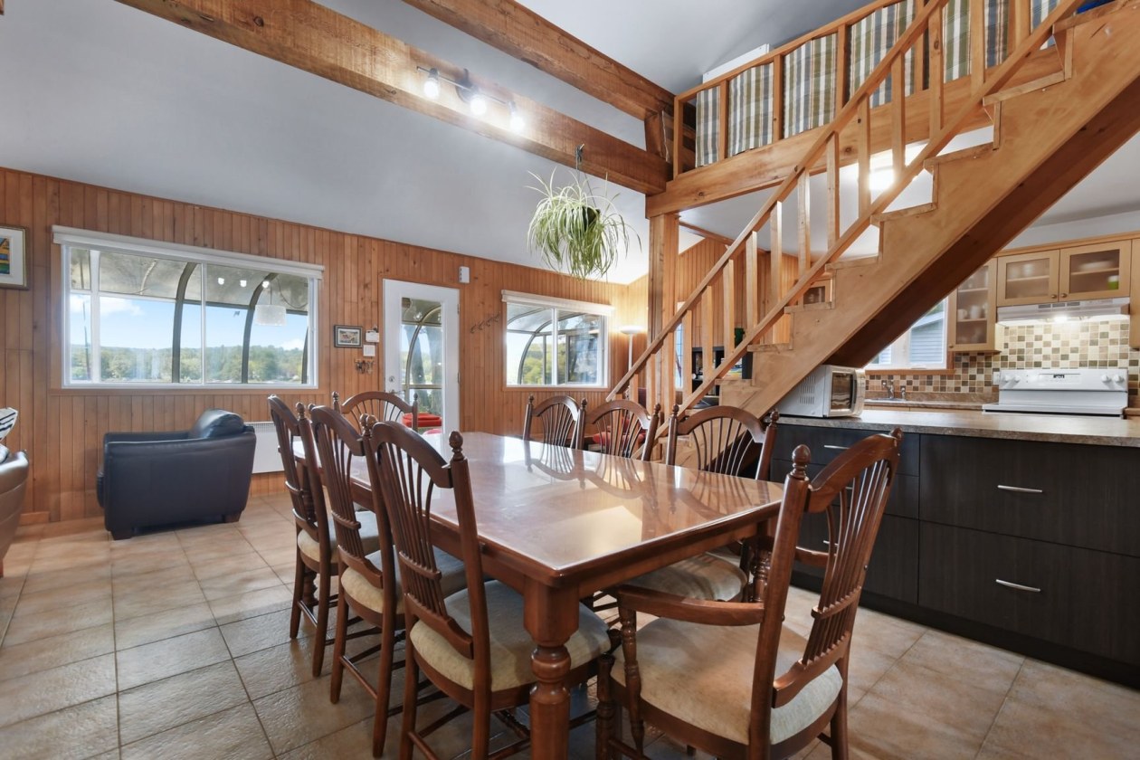 Salle à manger — 156 Ch. de la Presqu'île-Asselin, Saint-Jean-de-Matha