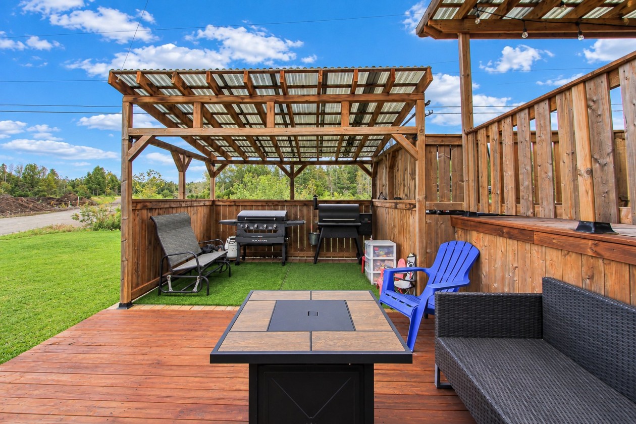 Terrasse — 211 Rue de l'Alizé, Saint-Honoré
