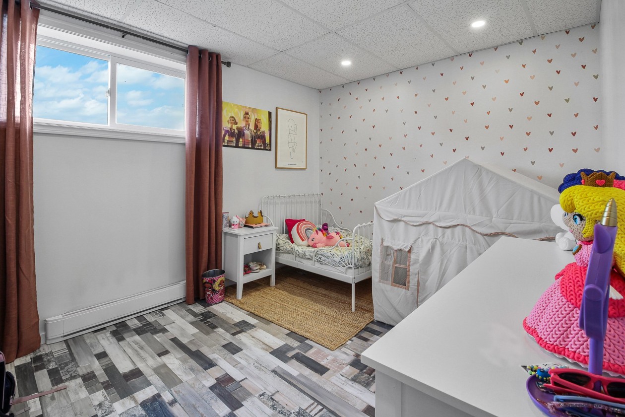 Chambre à coucher — 211 Rue de l'Alizé, Saint-Honoré