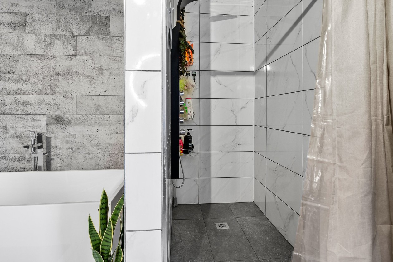Salle de bains — 211 Rue de l'Alizé, Saint-Honoré
