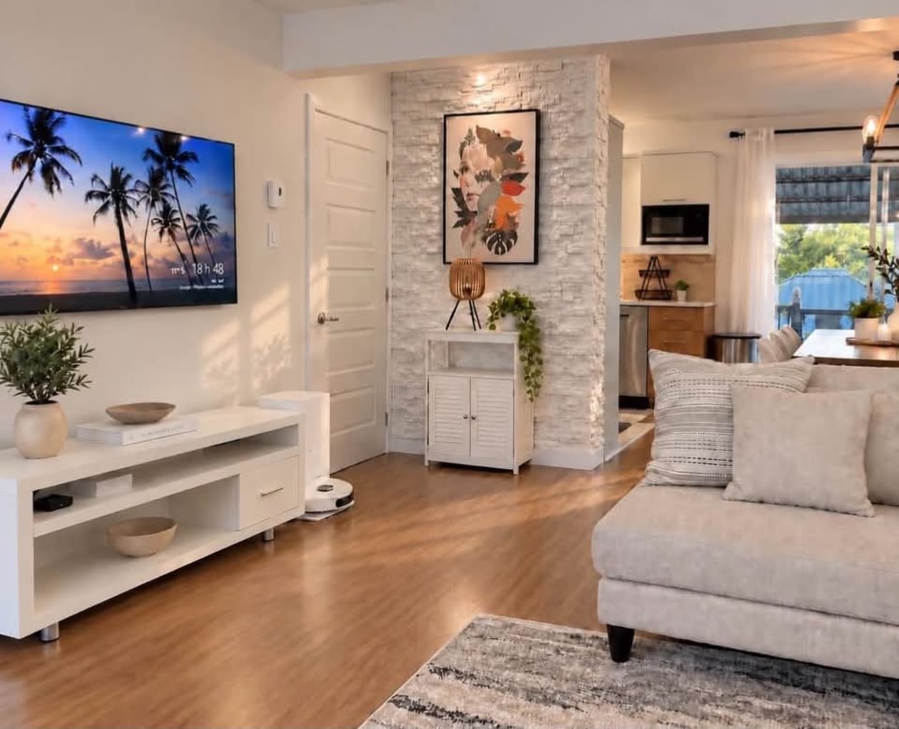 Salon — 2299 Rue du Saphir, Saguenay