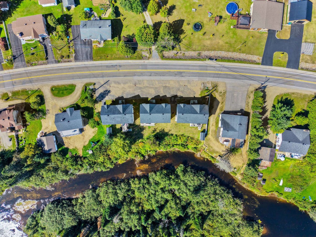 Photo aérienne — 993 - 997 Rue Principale, Saint-Côme