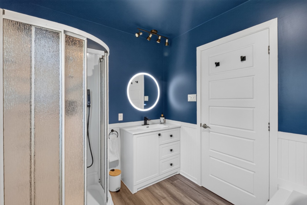 Salle de bains — 70, Rue Principale O., Notre-Dame-des-Bois, J0B2E0, Notre-Dame-des-Bois
