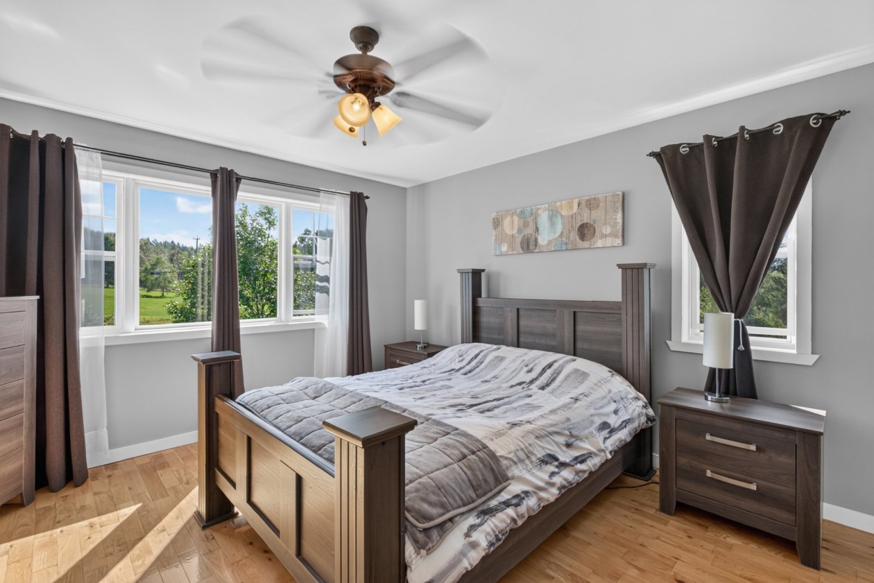 Chambre à coucher principale — 70, Rue Principale O., Notre-Dame-des-Bois, J0B2E0, Notre-Dame-des-Bois