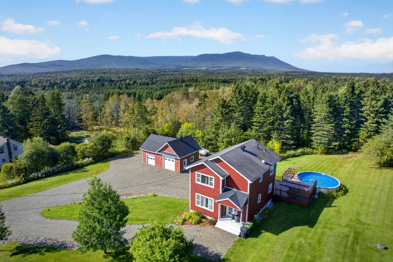 Photo aérienne — 70, Rue Principale O., Notre-Dame-des-Bois, J0B2E0, Notre-Dame-des-Bois