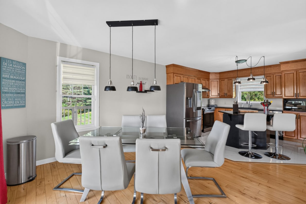 Salle à manger — 70, Rue Principale O., Notre-Dame-des-Bois, J0B2E0, Notre-Dame-des-Bois