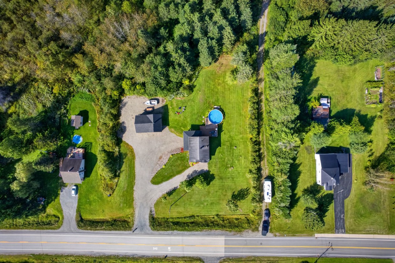 Photo aérienne — 70, Rue Principale O., Notre-Dame-des-Bois, J0B2E0, Notre-Dame-des-Bois