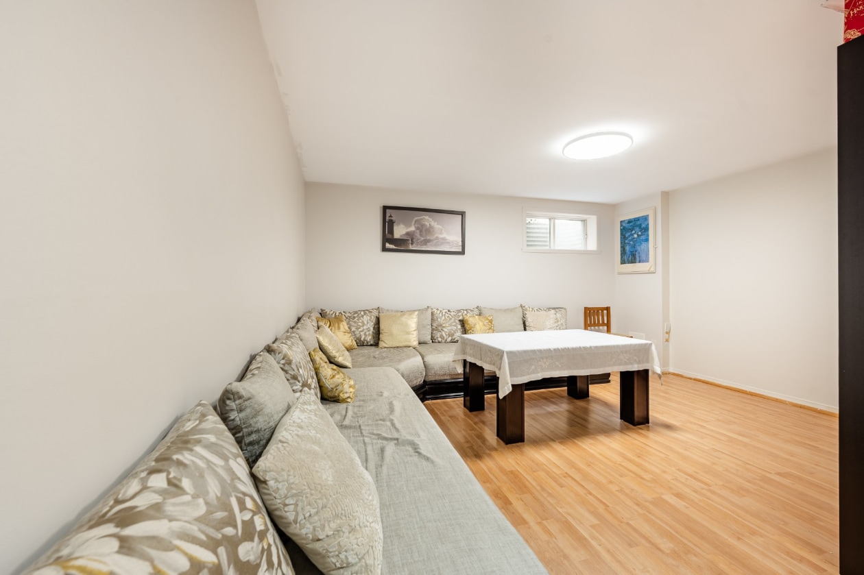 Salle familiale — 1021, Rue Provençal, Saint-Jean-sur-Richelieu, J3B8P6, Saint-Jean-sur-Richelieu