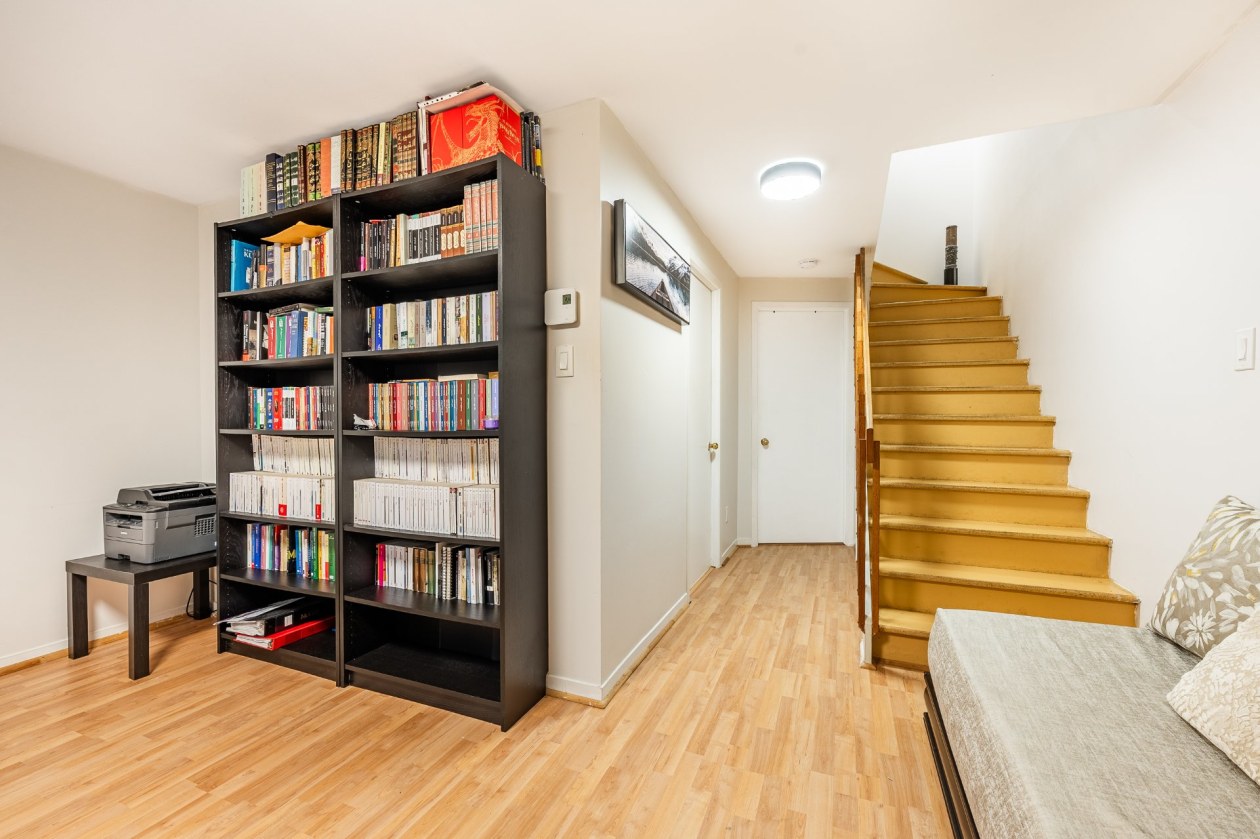 Salle familiale — 1021, Rue Provençal, Saint-Jean-sur-Richelieu, J3B8P6, Saint-Jean-sur-Richelieu