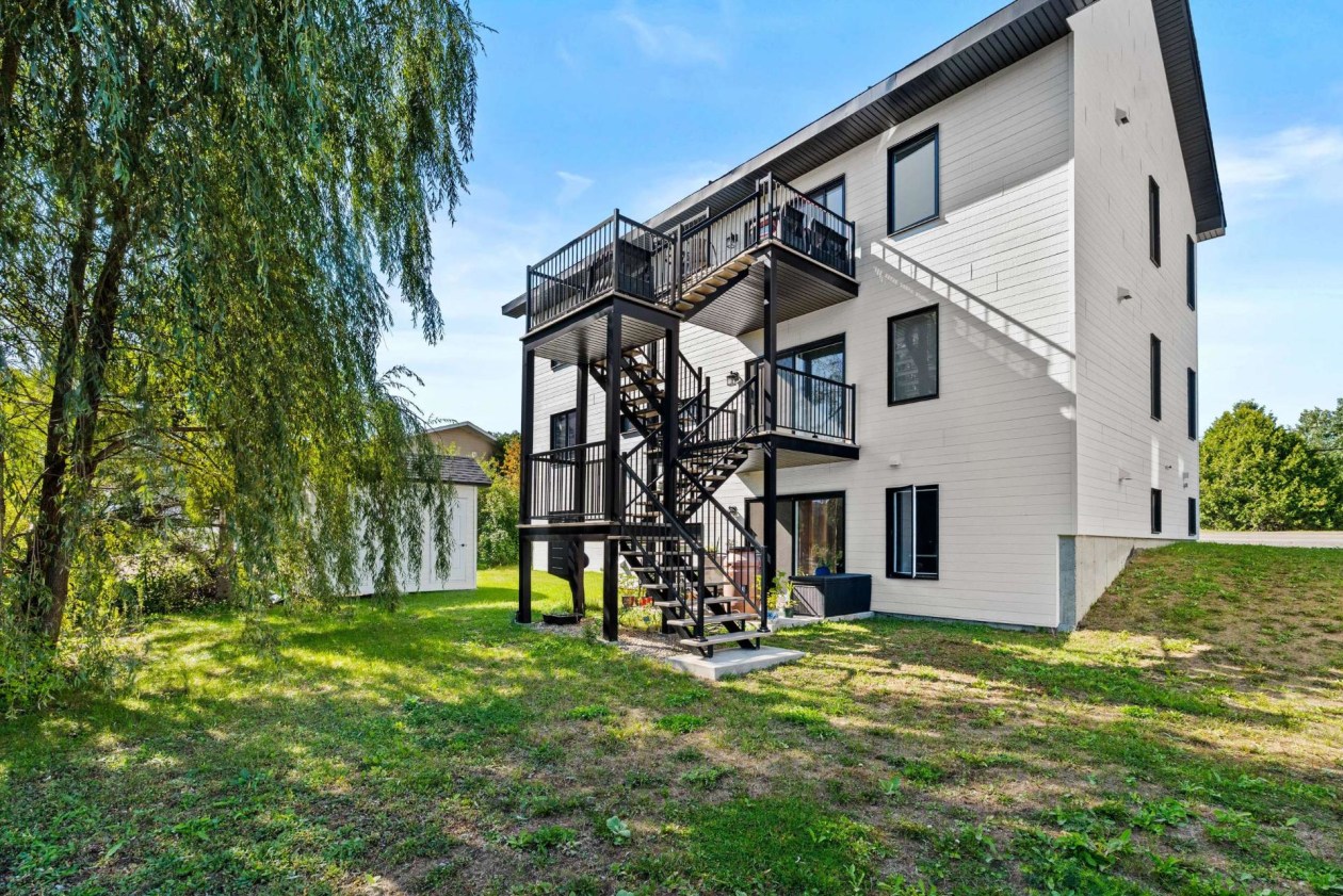 Façade — 999 - 1003 Rue Principale, Saint-Côme